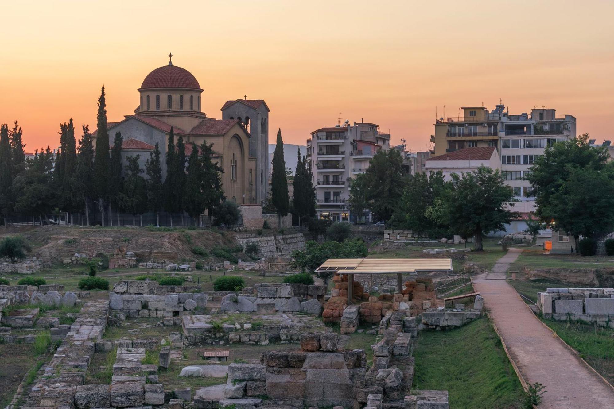 Acropolis View 2br *